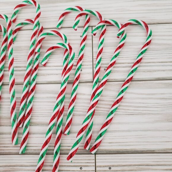24 NEW Candy Cane Christmas Ornaments NEW Tie on Tag - Picture 5 of 7